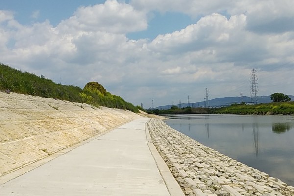 佐保川中流部河道掘削他工事