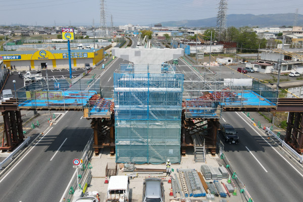 大和北道路横田第一高架橋（下部工）工事