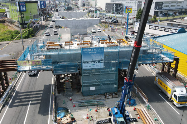 大和北道路横田第一高架橋（下部工）工事