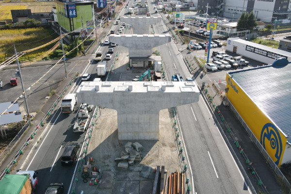 大和北道路横田第一高架橋（下部工）工事