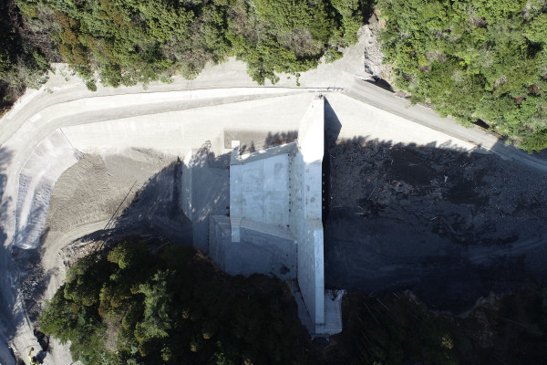 栗平川2号砂防堰堤垂直壁他工事