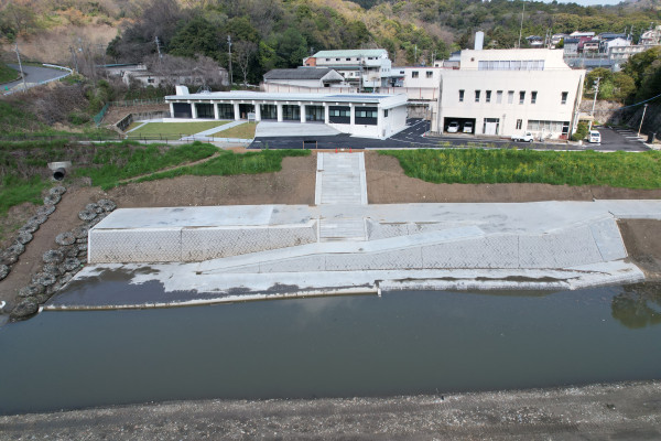 大和川立野南地区堤防整備他工事