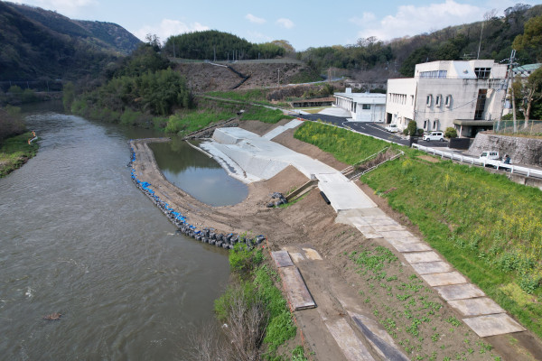 大和川立野南地区堤防整備他工事