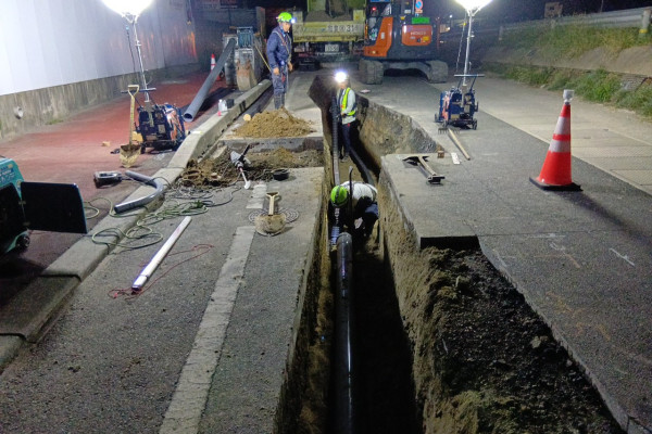 国道24号奈良バイパス柏木西地区電線共同溝工事